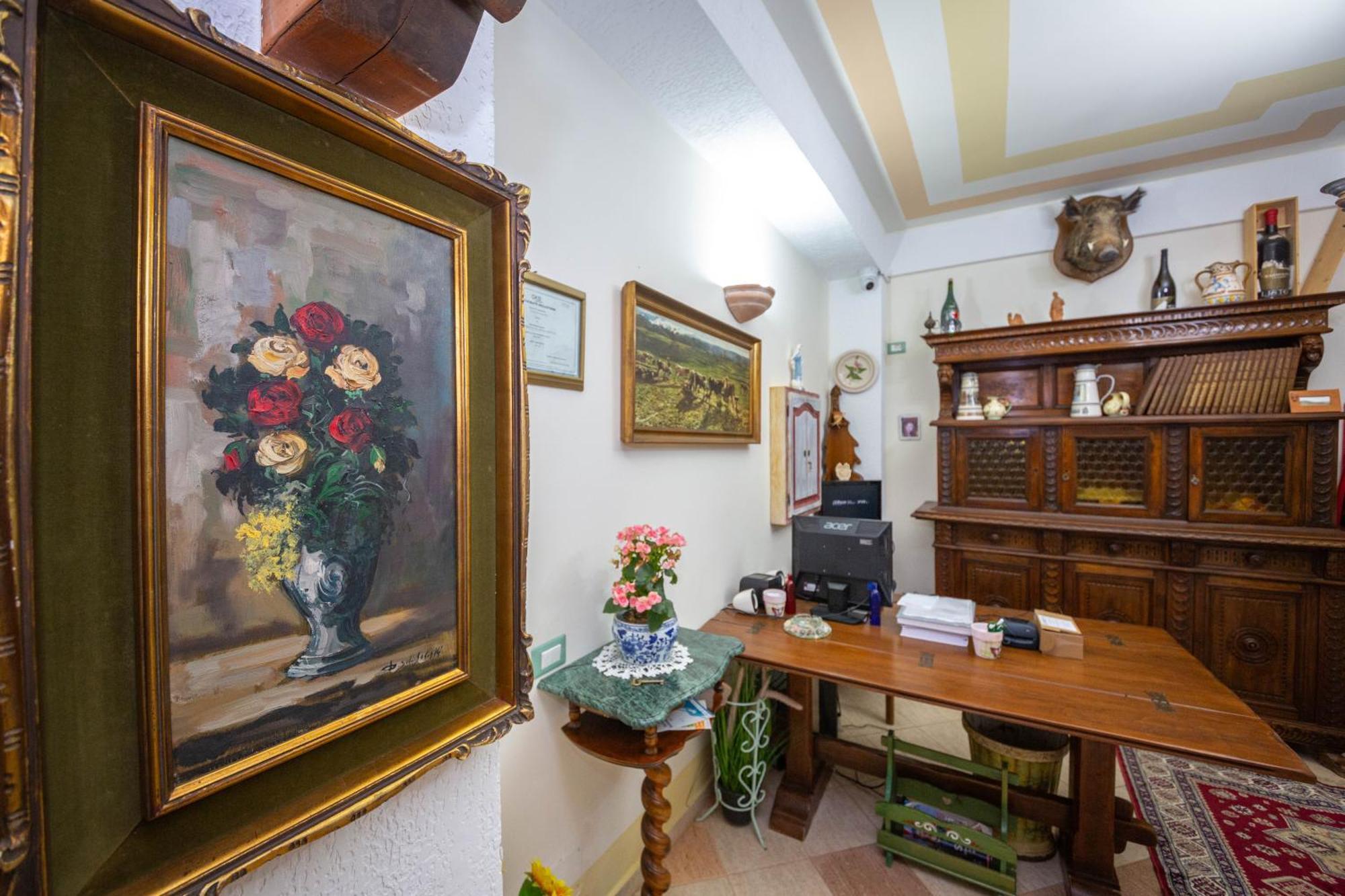 Hotel "San Saena " Radhimë Extérieur photo